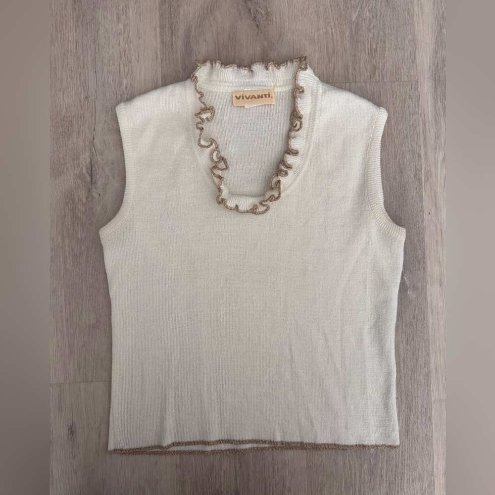 Vivanti Vintage Cream Sleeveless Knit Top with Gold Trim
